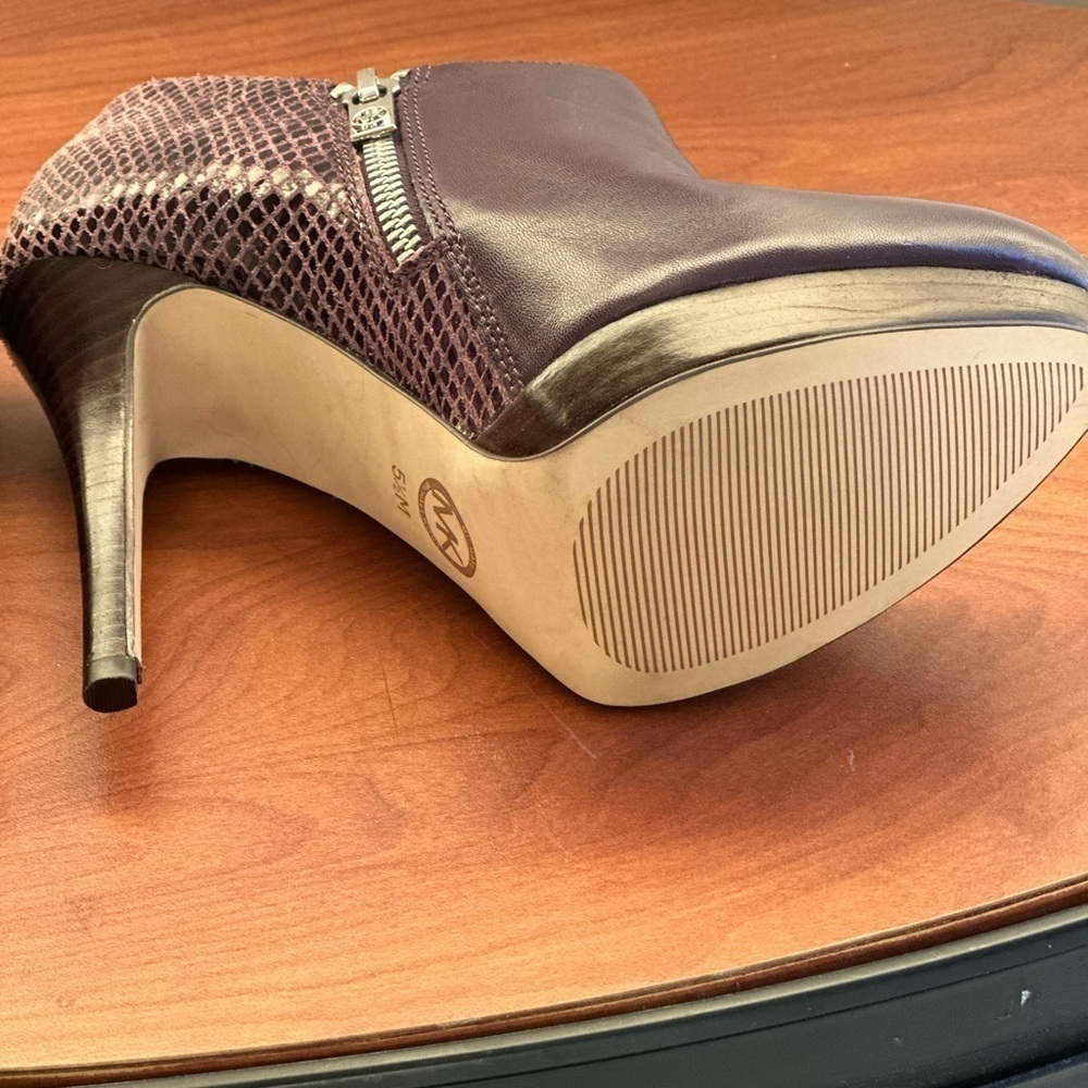 Michael Kors York booties size 5.5 dark slate (purple) brand new in box. - Picture 4 of 10
